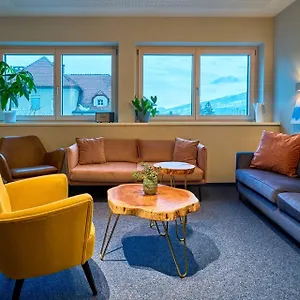  Appartamento Charmante Fuer 2 Personen In Zentrumsnaehe X Privater Parkplatz X Hochwertige Coworking-arbeitsplaetze Im Haus Austria